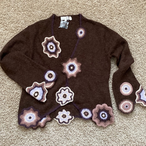 NWT Gorgeous statement sweater - Picture 1 of 5